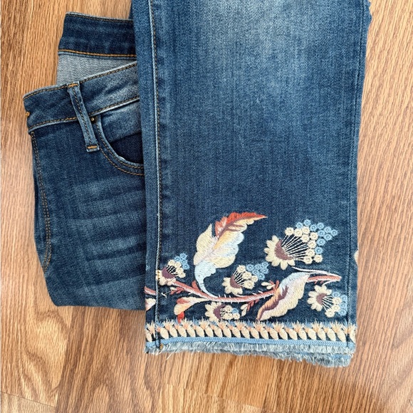 DRIFTWOOD 30 Colette Light Blue Embroidered Cropped Jeans - Picture 5 of 6